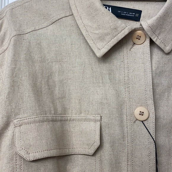 Crop Beige Linen Button Shirt - Picture 3 of 5